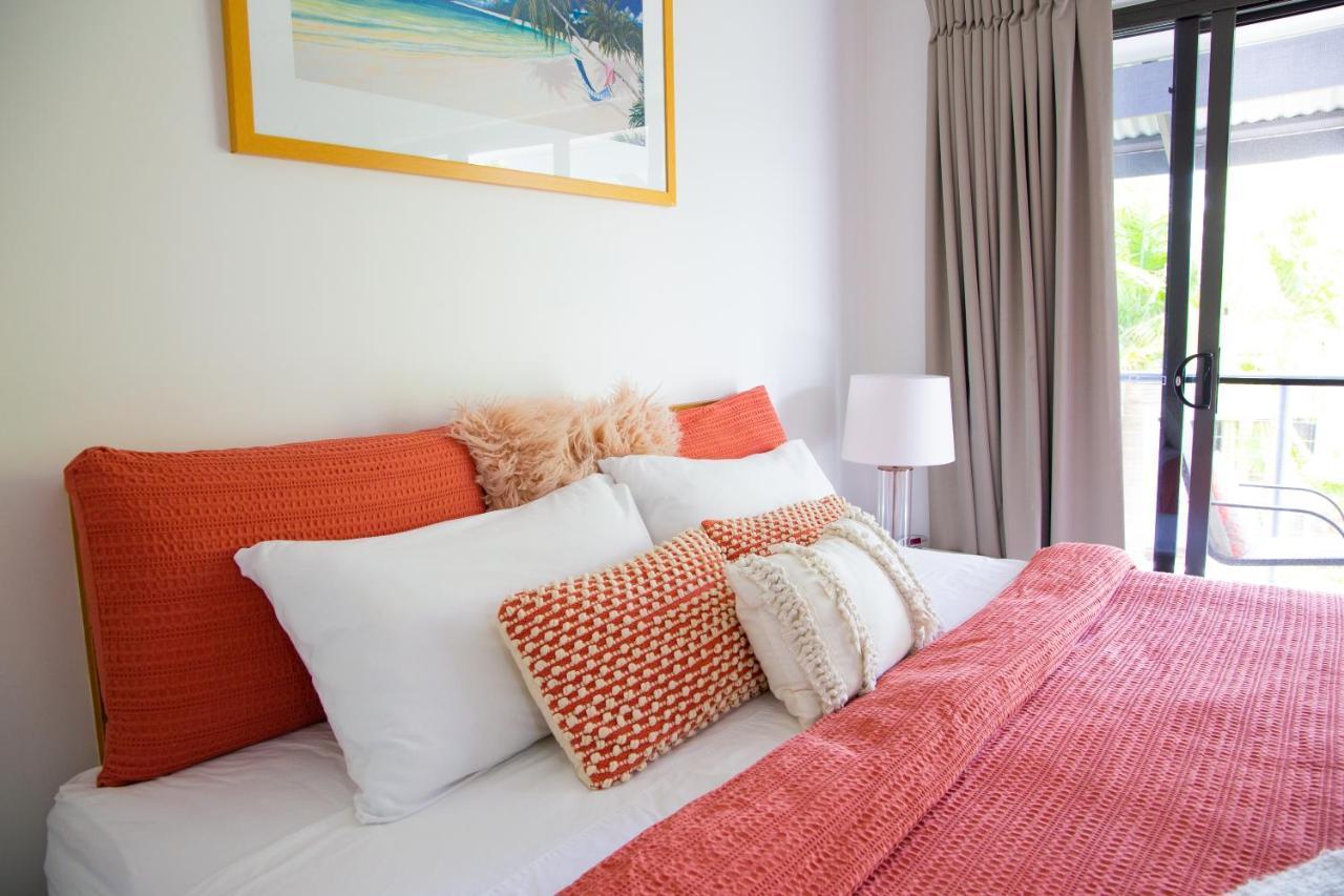 Tropical Getaway In 2 Bedroom Unit In 4 Star Resort Noosaville Exterior photo